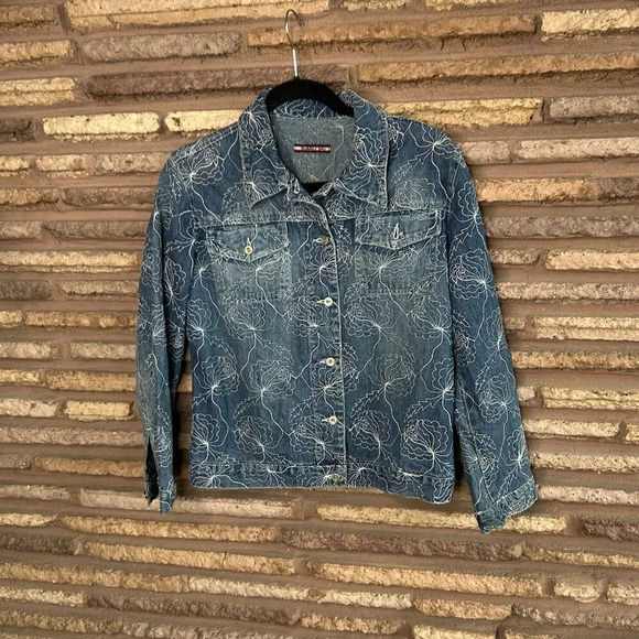 Byblos Blu Embroidered Cropped Denim Jean Jacket Size 8 - Picture 8 of 9
